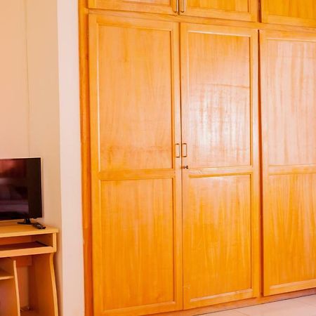 Charis Home Services Haatso Luaran gambar