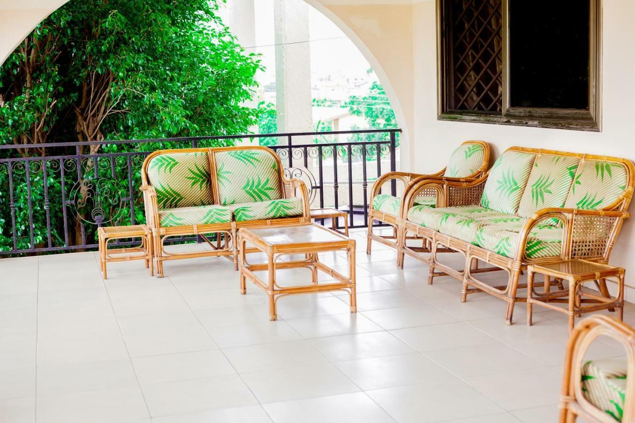 Charis Home Services Haatso Luaran gambar