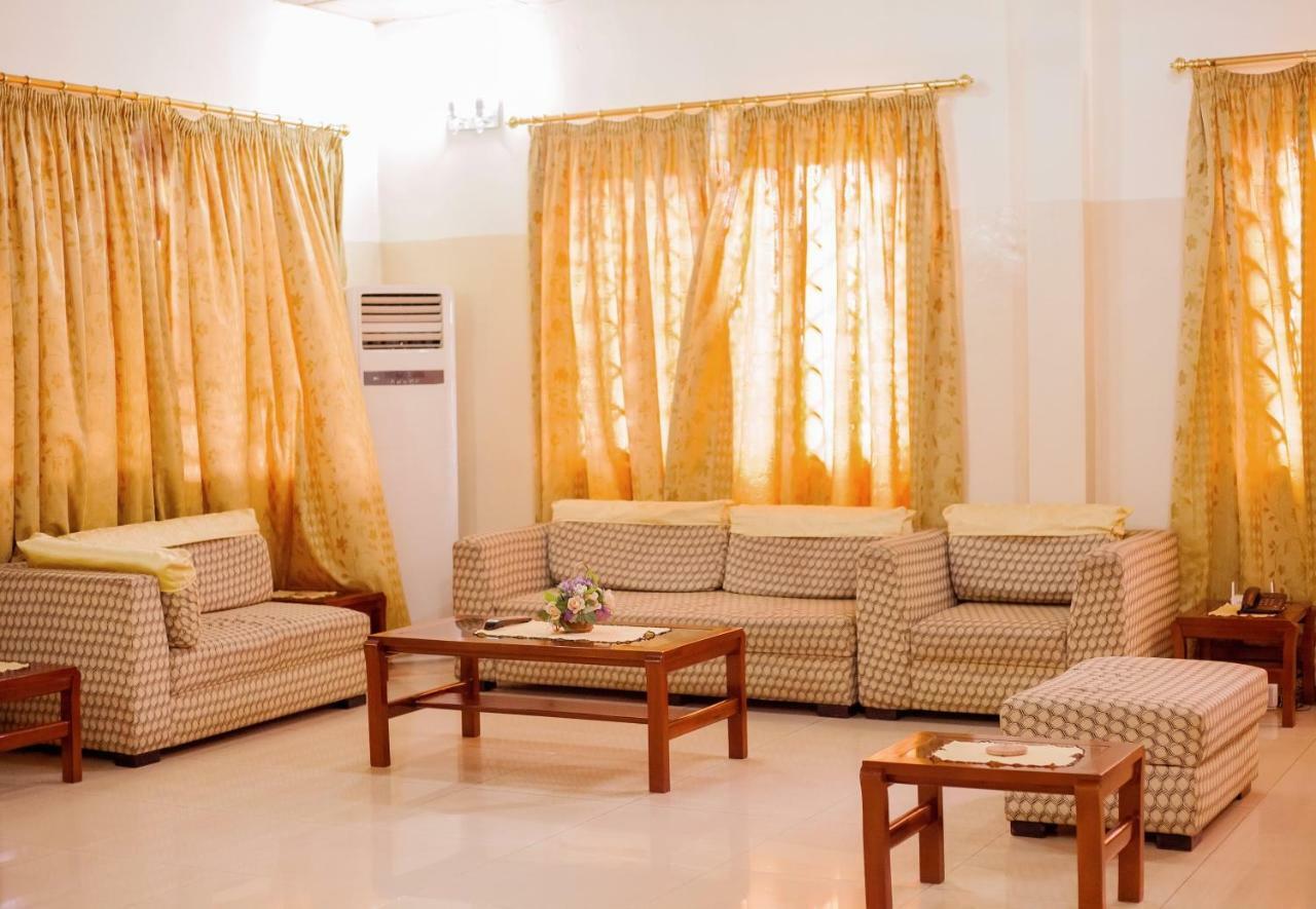 Charis Home Services Haatso Luaran gambar